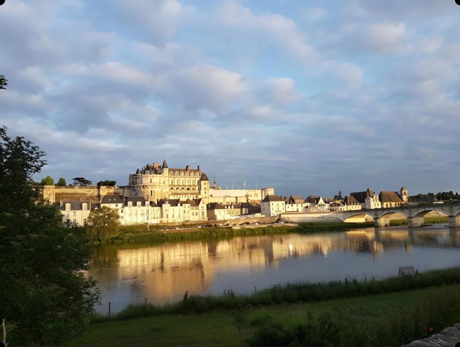 Aux Ecuries Du Signe Hotel Amboise Luaran gambar